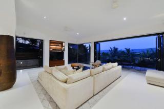 61 Murphy Street - Luxury Holiday Home - Port Douglas - 3