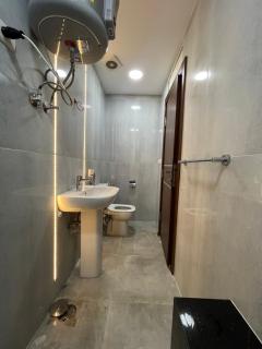 luxury 2 bedroom apartment in Rehab city - 5