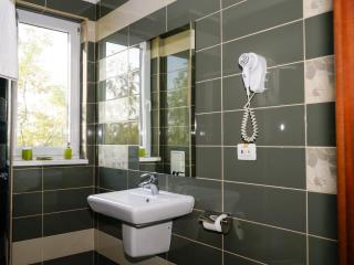 HOTEL CRISS - Bucharest - 3