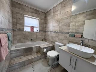 Beautiful suite Game Park view - 5