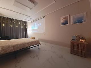 Relax-편안한영화관,130인치대형스크린,넷플,디즈니플러스,넓은객실,장기숙박추천 - Namyangju - 9
