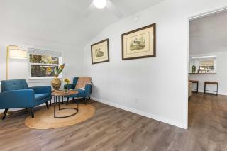 4 Mi to Dtwn Jensen Beach Cottage - 6