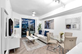 Modern 1 Bed in Downtown Doral With Free Parking - 7