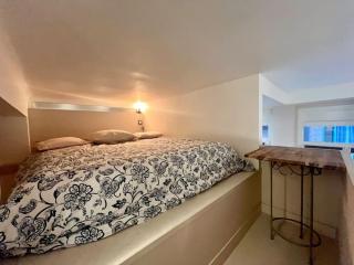 Élégance, 4 Pers, palais des congrès - 1