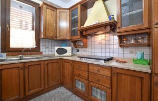 4 Bedroom Stunning Home In Trappeto - Trappeto - 8