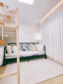 Easel House - Seul - 2