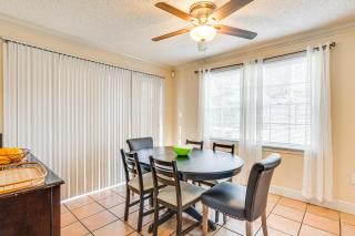 4 Mi to Busch Gardens Lovely Tampa Home! - Tampa - 4