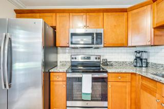 4 Mi to Busch Gardens Lovely Tampa Home! - Tampa - 1