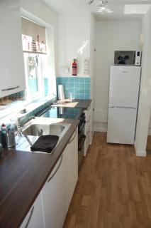 Lovely cottage in Snowdonia, private hot tub, by mountains & award winning beach - Fairbourne - 3