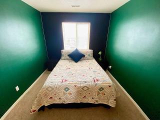 Sleeps 20! Rare Family Friendly House. - 7