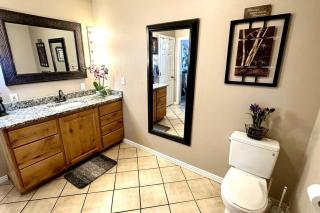 Sleeps 20! Rare Family Friendly House. - 6