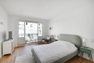 Bright Studio for 2 - Champs-Elysées - Paris - 9