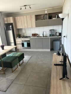 Stylish apartment near canal walk mall in century city - Kapstadt - 8