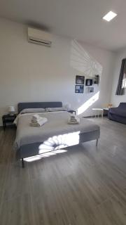 Via Contu - 1
