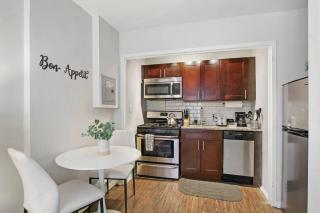 1BR Bright and Airy Apt in Hyde Park - Hyde Park 109 and 209 rep - 7