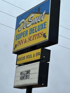 De Smet Super Deluxe Inn & suites - De Smet - 6