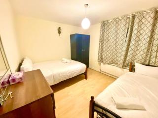 Spacious Ground Floor Two Bedroom house on in Ealing London - Ealing - 3