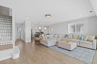 Pure Paradise Kure Beach, Ocean front, Pool coming soon! - Kure Beach - 5