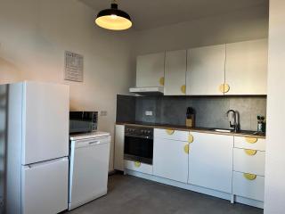 2 Schlafzimmer-Balkon-Küche-Parkplatz-Designerbad - 8