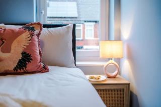 5 Bed Salford Sanctuary Retreat - 5