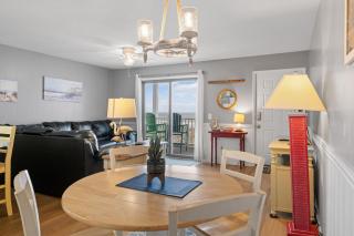 Serenity Now Carolina Beach Ocean Front, great views - Carolina Beach - 8