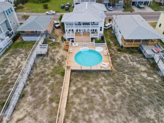 SEA2SKY Ocean front private pool and spa - Kure Beach - 8