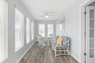 Sea Monster Ocean front with private pool, Kure Beach - Kure Beach - 5