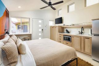 Downtown Kokopelli West 6 - Newly Remodeled Stylish Studio - Moab - 5