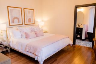 Speakeasy Suites Sleeps 18 - Nevada City - 3