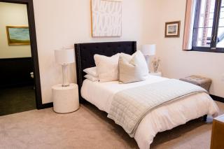 Speakeasy Suites Sleeps 18 - Nevada City - 2