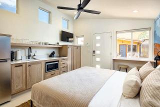 Downtown Kokopelli West #10 - Newly Remodeled Stylish Studio - Moab - 5