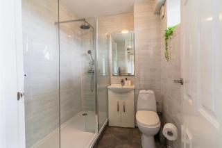 Modern apartment - 15 Mins to London Bridge & Victoria Sleeps 4 - Croydon - 2