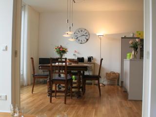 Ferienwohnung Urlaubsglück- lichtdurchflutete Wohnung mit Balkon und Seesicht - Lindau - 3