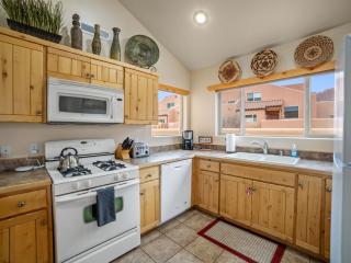 Rim Village X3 - Large Patio & Private Hot Tub - Moab - 3