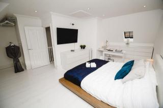 Brand New Stylish Three Story House! - Thorpe Saint Andrew - 3