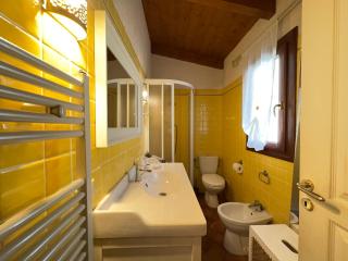 5 Min Hanbury Gardens, Amazing Sea View - 3