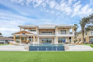 Infinity Pool Paradise I Luxe Waterfront Living - Edgewater - 3