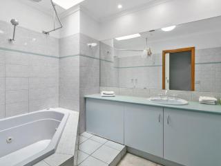 Yarrawonga Lakeside Apartment 44 - Mulwala - 2