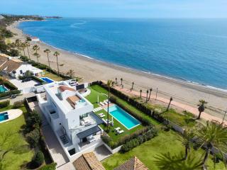 VACATION MARBELLA I Villa Imare Waterfront, Beachfront Villa, Rooftop Jacuzzi, Indoor Spa - Estepona - 8