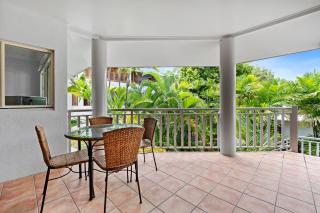 Oliva St 2 Bedroom Palm Cove Apartment - Palm Cove - 3