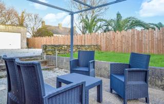 Nice Home In Quettehou With Kitchen - 1