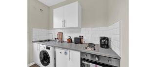 Minimalist Oasis: Airy Studio in Calming Neutrals - Londra - 7