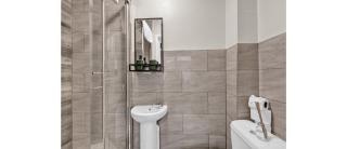 Minimalist Oasis: Airy Studio in Calming Neutrals - Londra - 6