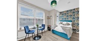 Blue Horizon: Captivating Studio Cityscape - Londres - 3