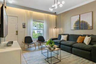 3 Bedrooms 2 Bathrooms Lucaya Village 6-107 - 4