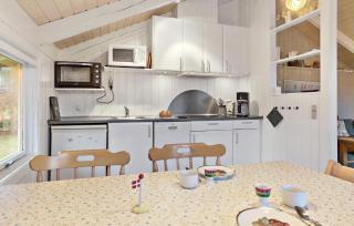2 Bedroom Cozy Home In Juelsminde - Sønderby - 5