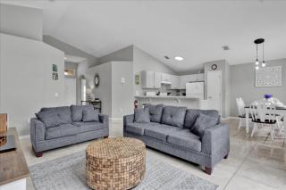 3 Bedrooms - 2 Bathrooms - Cumbrian Lakes 4695 Cl - Orlando - 0
