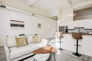 CozySuites - 2BR with Direct Skybridge Access #7 - Indianápolis - 8
