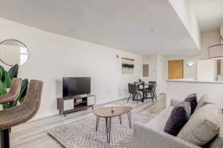 CozySuites 2BR - 2BA with Skybridge Access #1 - Indianápolis - 6