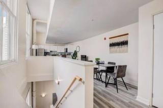 CozySuites 2BR - 2BA with Skybridge Access #1 - Indianápolis - 3